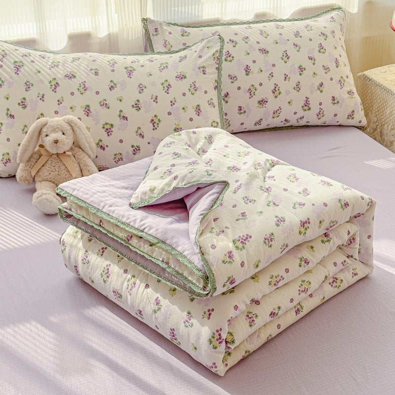 Floral Patterned Quilted Bedspread