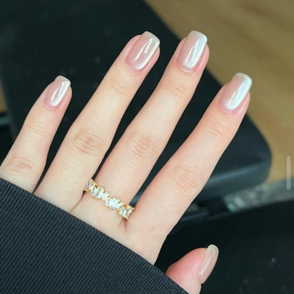 Stylish Press-On Nail Set with Shimmering Finish Stornfield