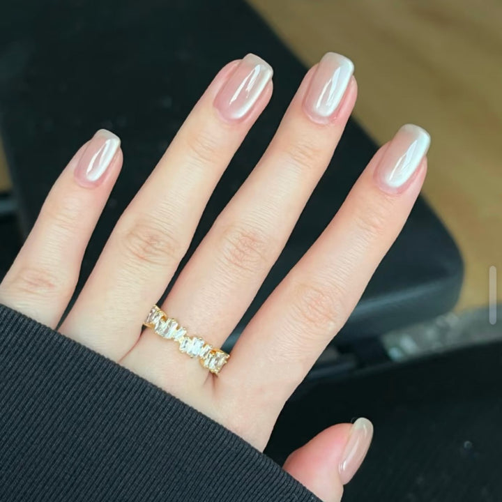 Stylish Press-On Nail Set with Shimmering Finish Stornfield