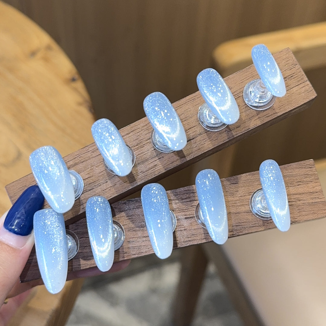 Glamorous artificial nails with glitter gradient Stornfield