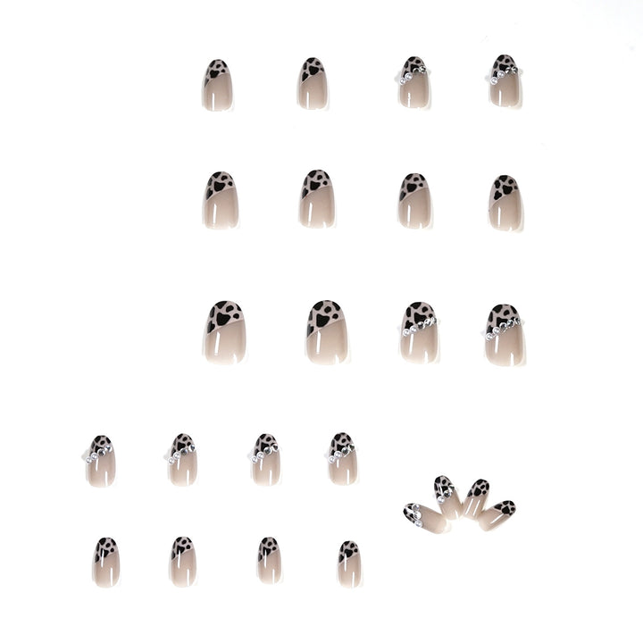 Artistic and elegant artificial nails Stornfield