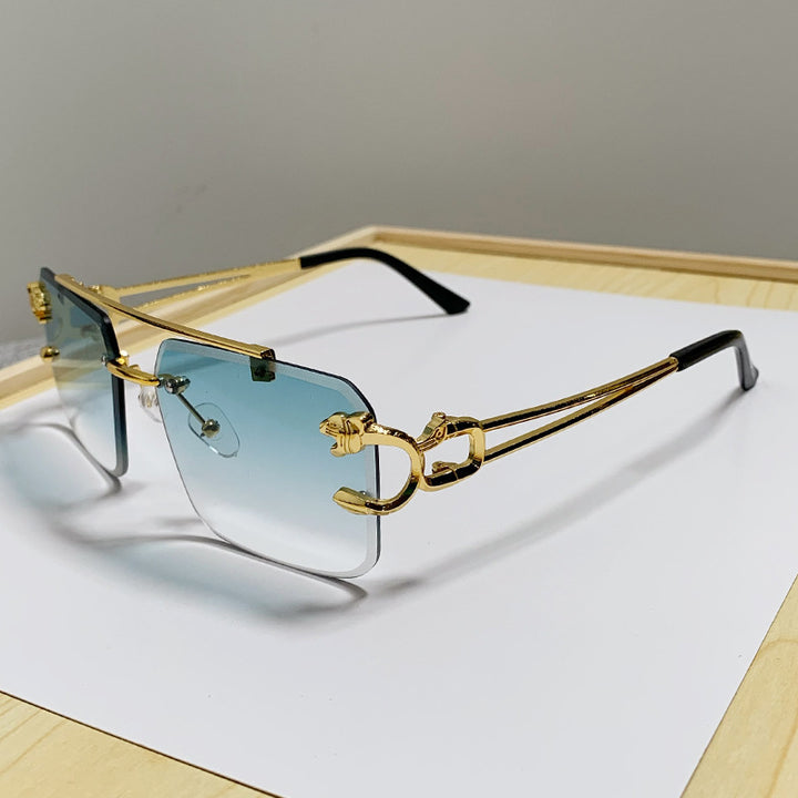 Women's glasses with extravagant frame and luxurious accents Stornfield