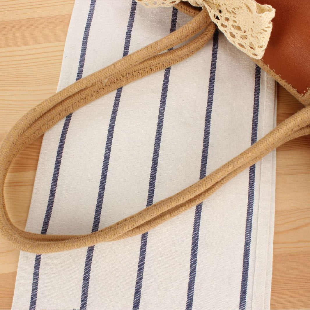 Elegant Bast shoulder bag with leather details Stornfield