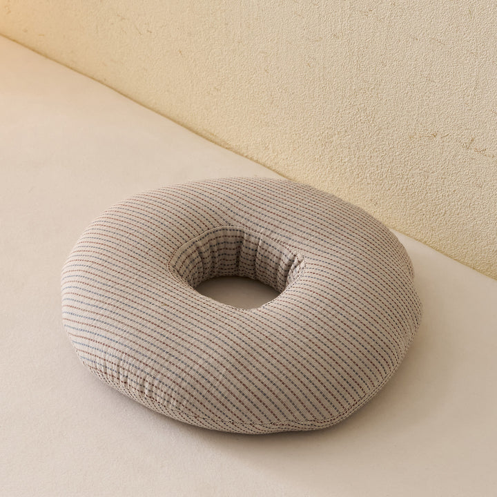 Comfortable donut pillow with ergonomic design Stornfield