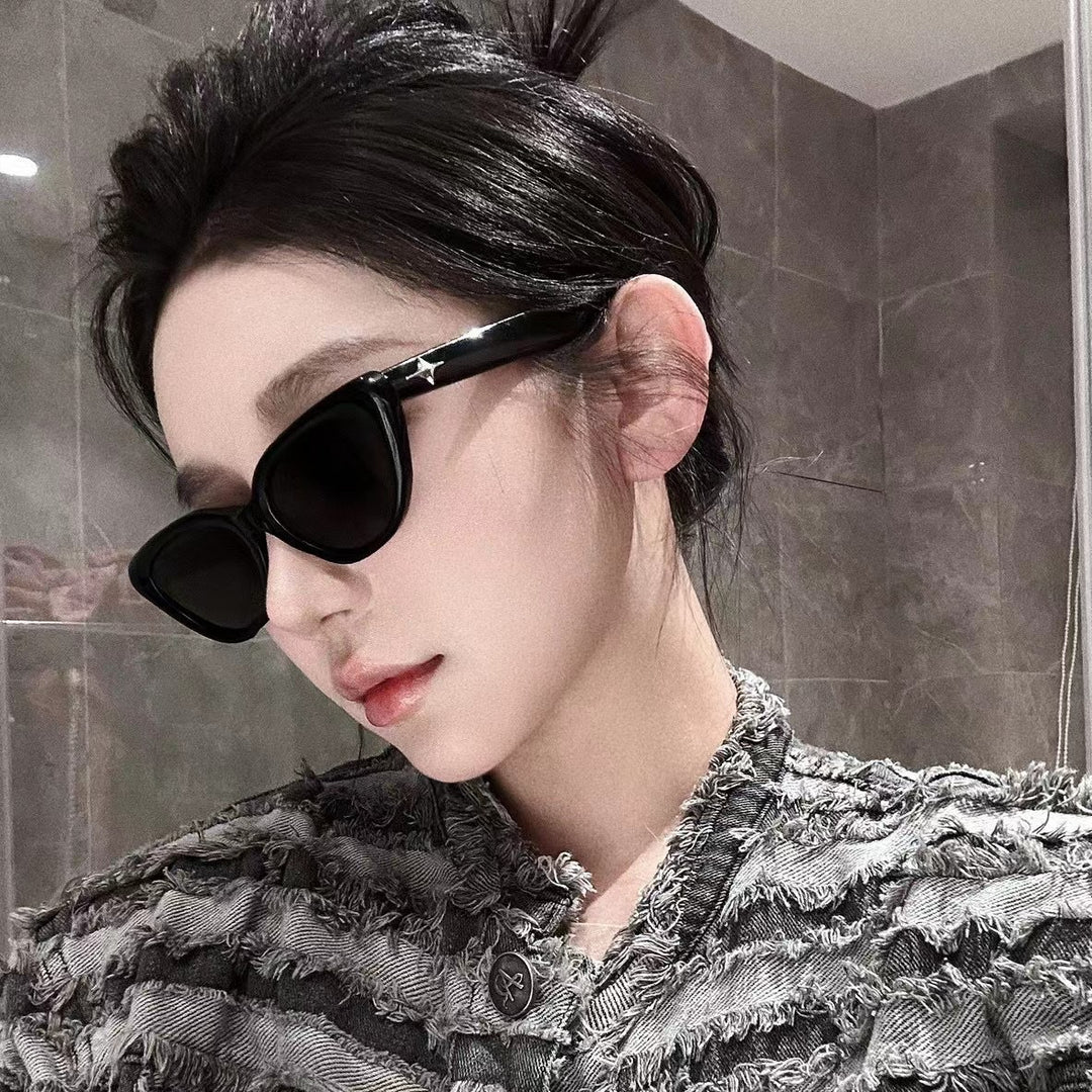 Women’s fashionable square sunglasses with UV protection filter and sturdy frame Stornfield