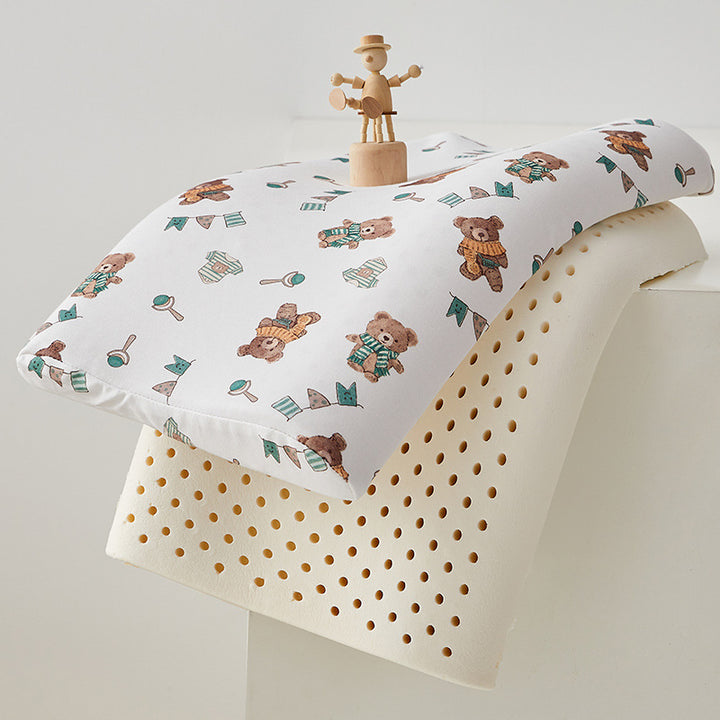 Children's sleeping pillow with hypoallergenic cover and cute vehicle motif Stornfield