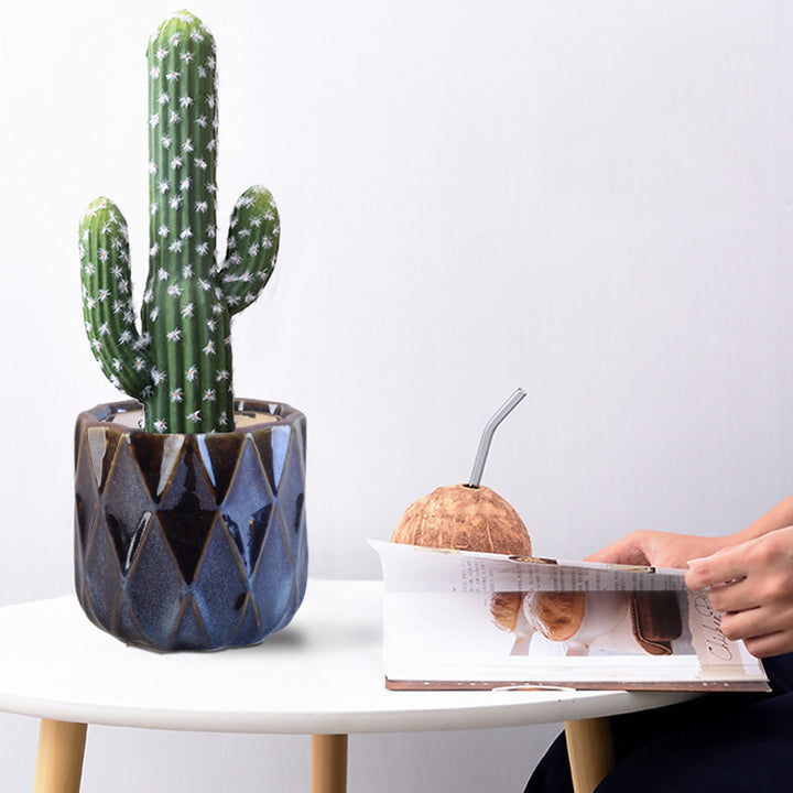 Elegant geometric plant bowl Stornfield