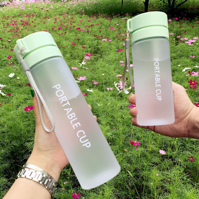 Women's portable water bottle with practical cleaning system Stornfield