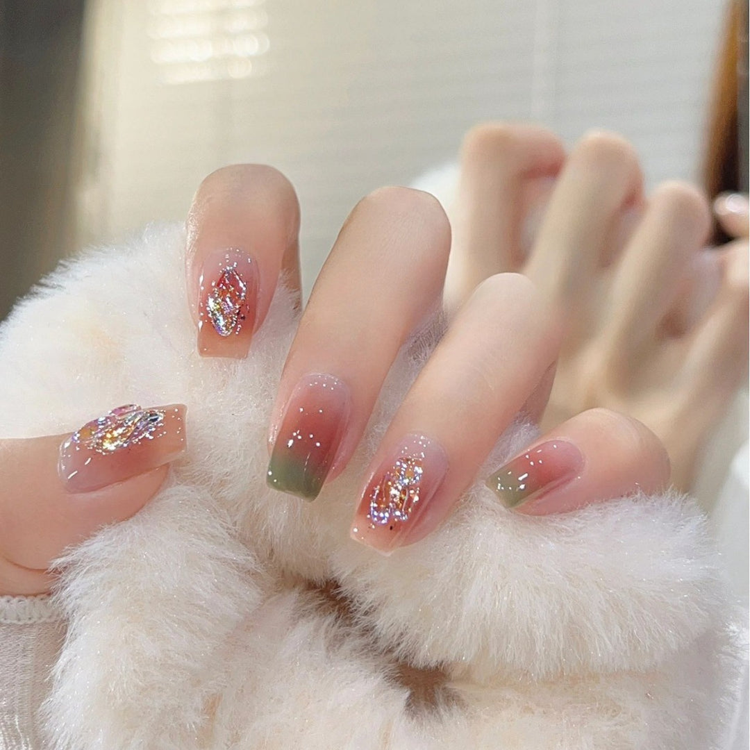 Festive Holiday Themed Press-On Nail Art Stornfield