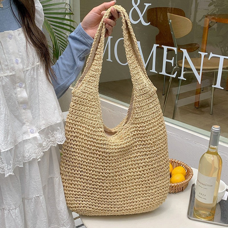 Elegant and Versatile Beach Bag with Leather Handles Stornfield