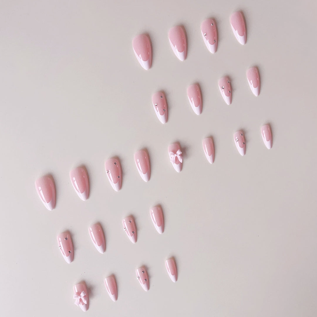 Artificial nail tips with elegant tips and floral design Stornfield