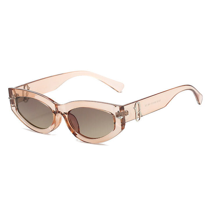 Retro-Inspired Cat-Eye Sunglasses with Bold Frame Stornfield
