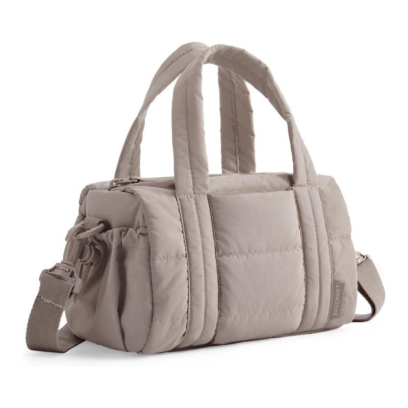 Comfortable travel bag with removable shoulder strap Stornfield