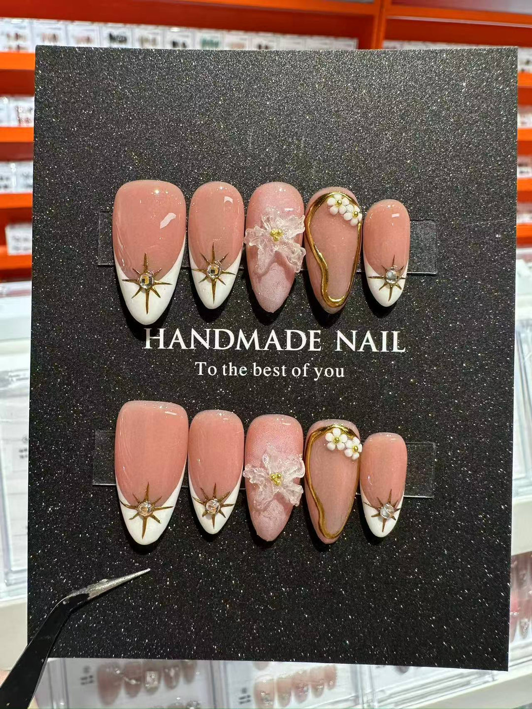 Handmade Floral Press-On Nail Art Set with Elegant Design