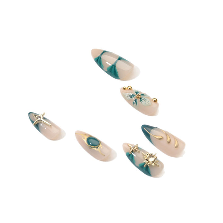 Creative Nail Art Set with Elaborate Flower and Gold Decorations Stornfield