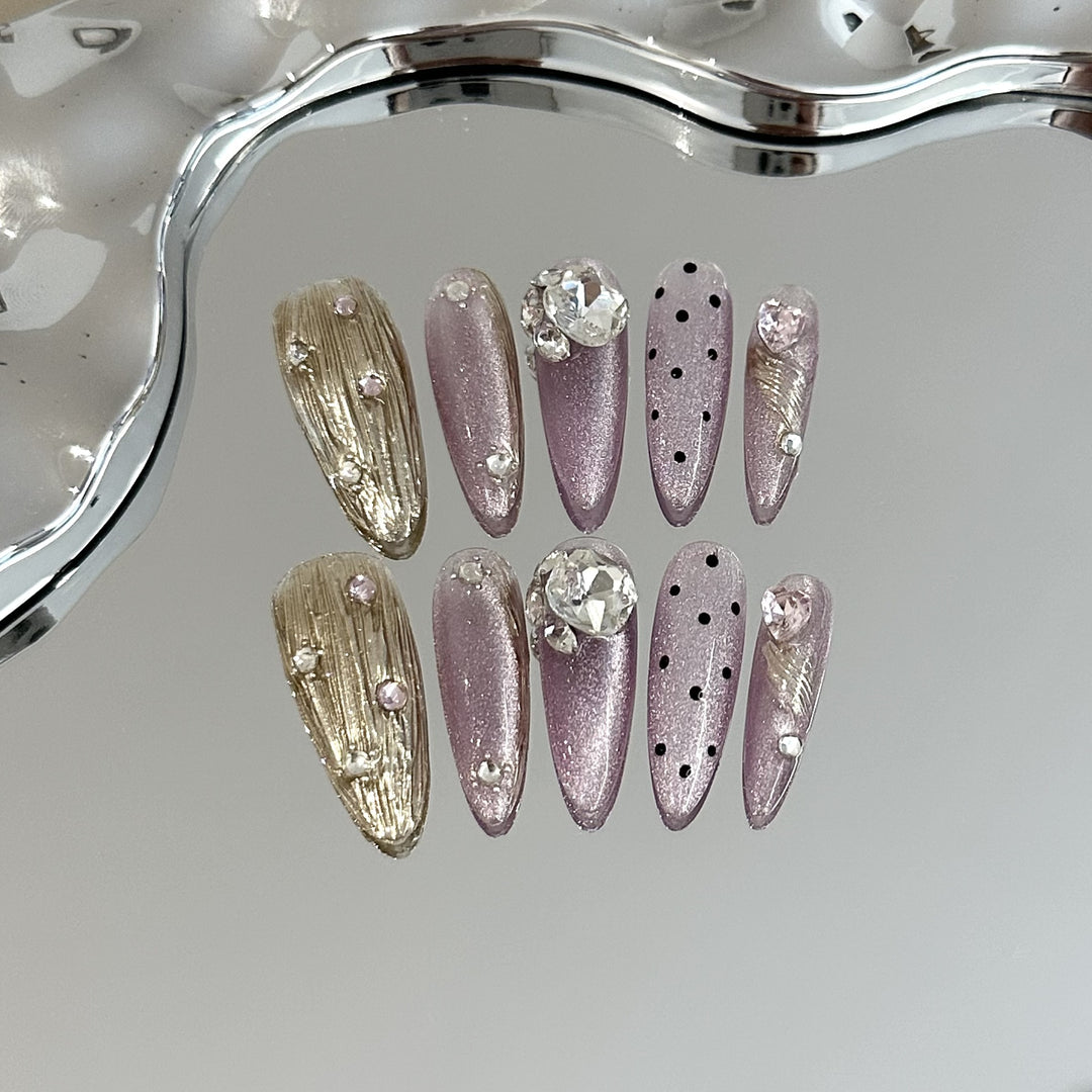 Glamorous Rhinestone-Studded Press-On Nail Set