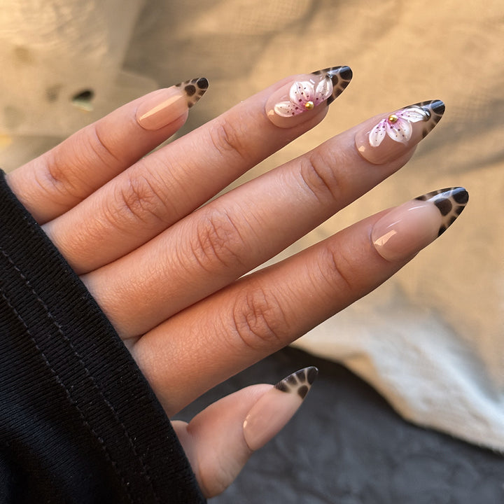 Press-On Nail Art Set Stornfield