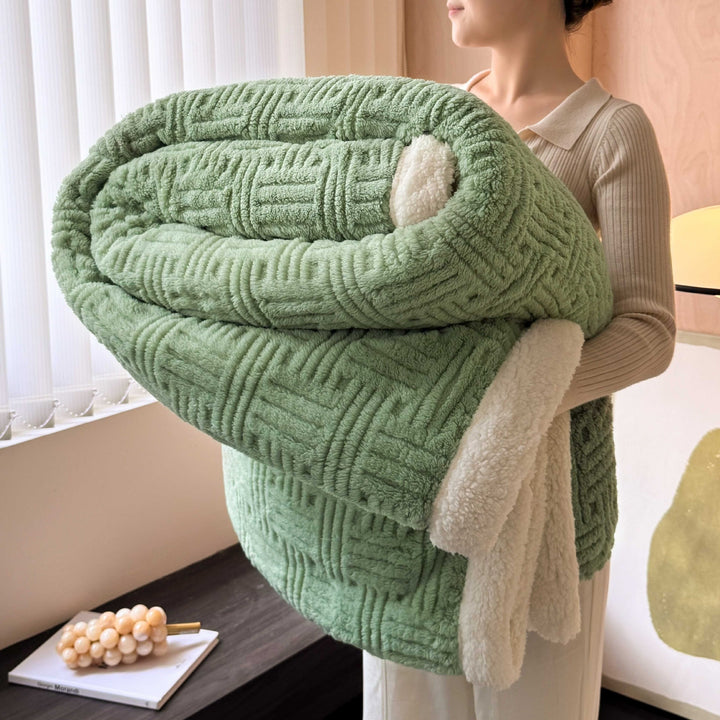 Luxurious Fleece Throw Blanket