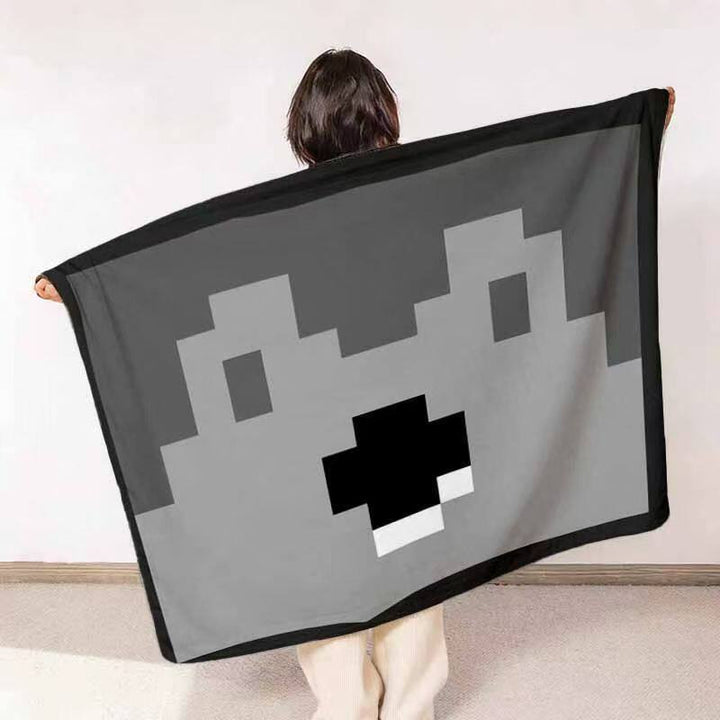 Cozy Checkered Pattern Fleece Blanket