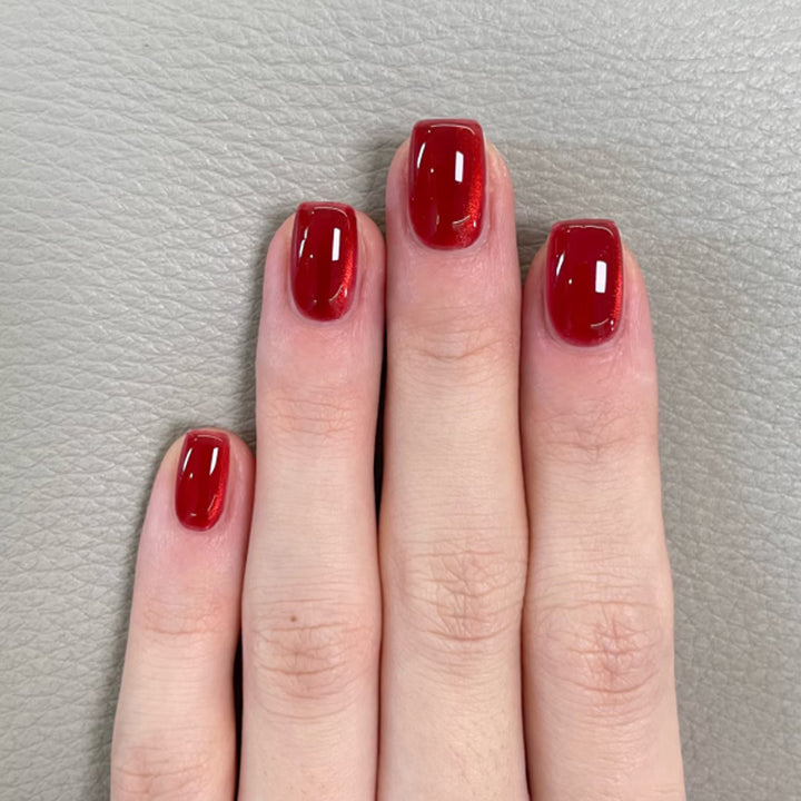 Artificial nail art with high-gloss finish Stornfield