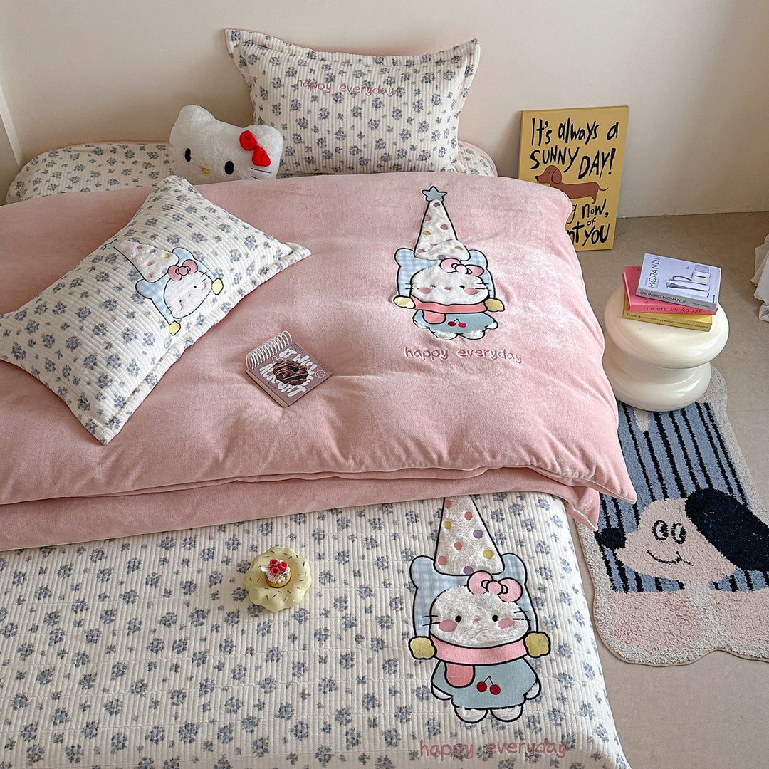 Quilted Cotton Bedspread Set with Dimensional Cat Appliqué & Pillow Shams