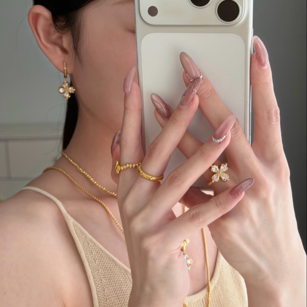 Elegant Nail Art Extensions