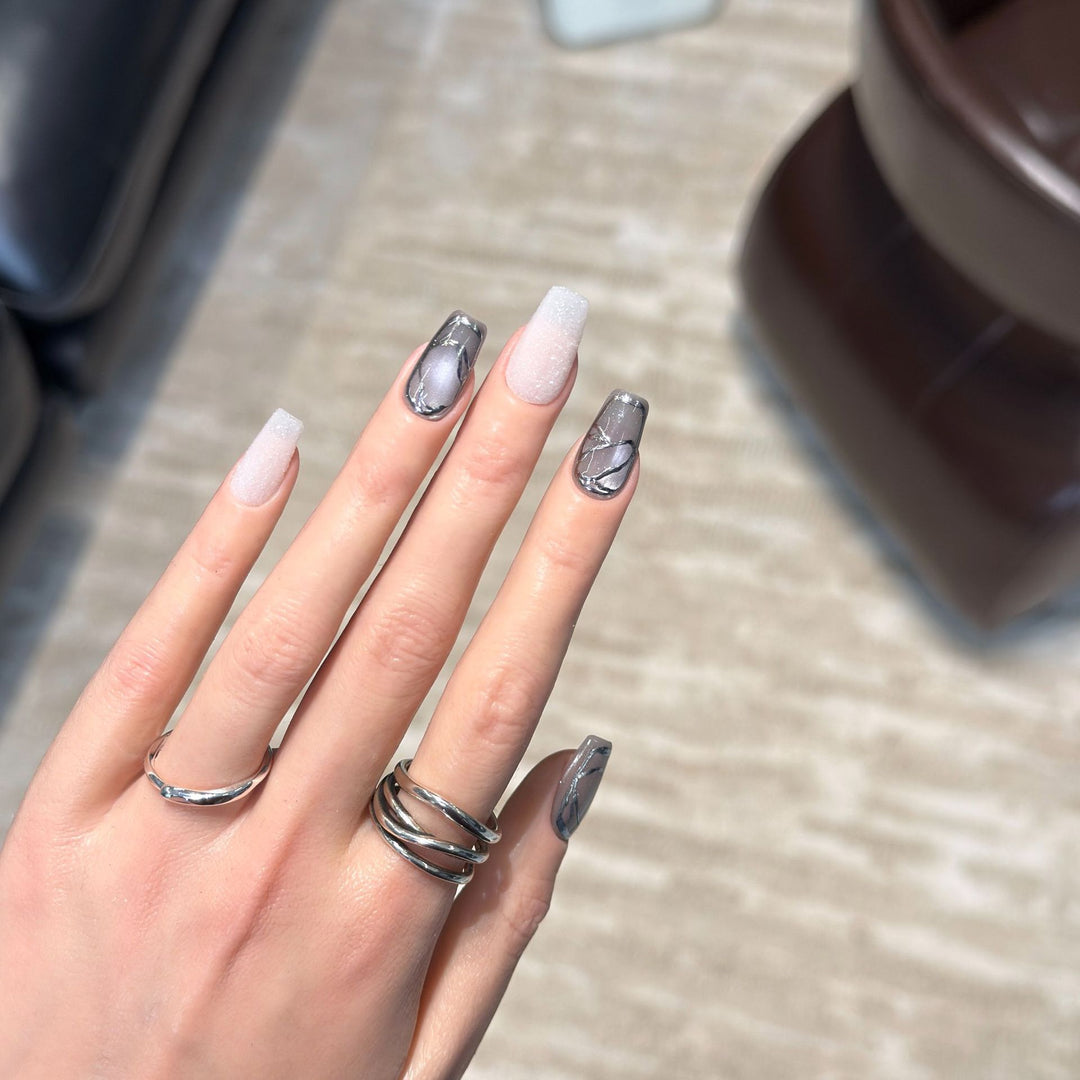 Elegant Acrylic Press-On Nail Art Set with Metallic Design Elements Stornfield