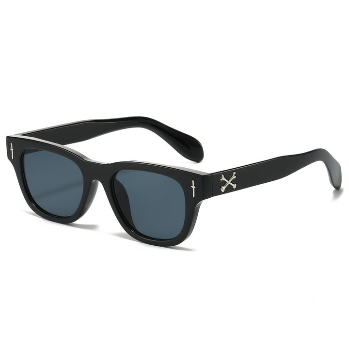 Retro-Inspired Bold Frame Sunglasses Stornfield