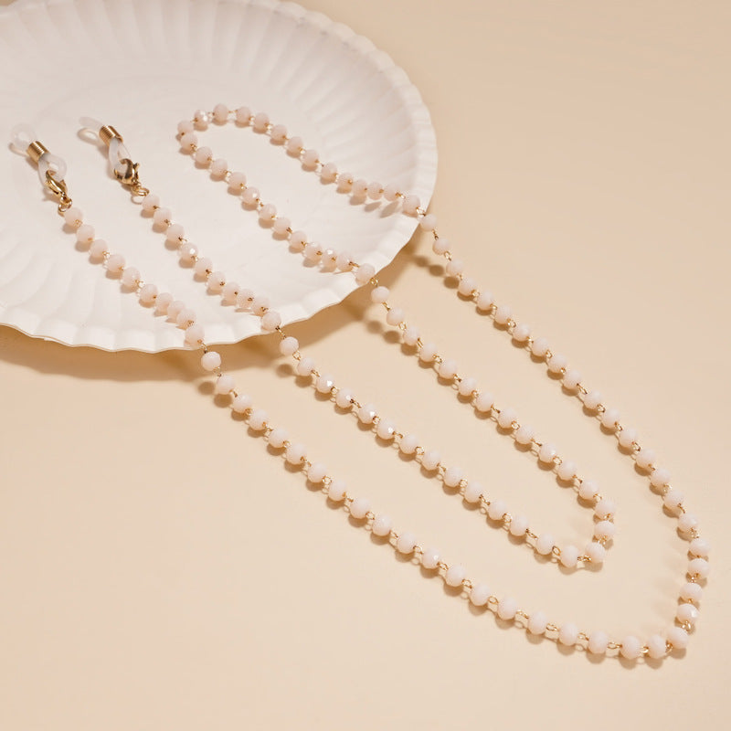 Elegant Beaded Eyewear Chain Stornfield