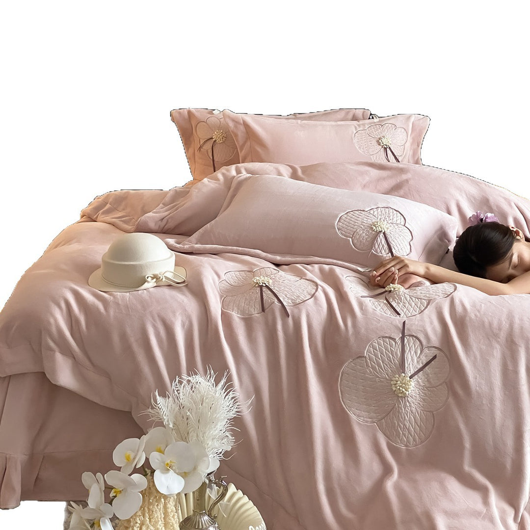 Plush Brushed Microfiber Duvet Cover Set with Quilted 3D Floral Appliqué & Hidden Closure