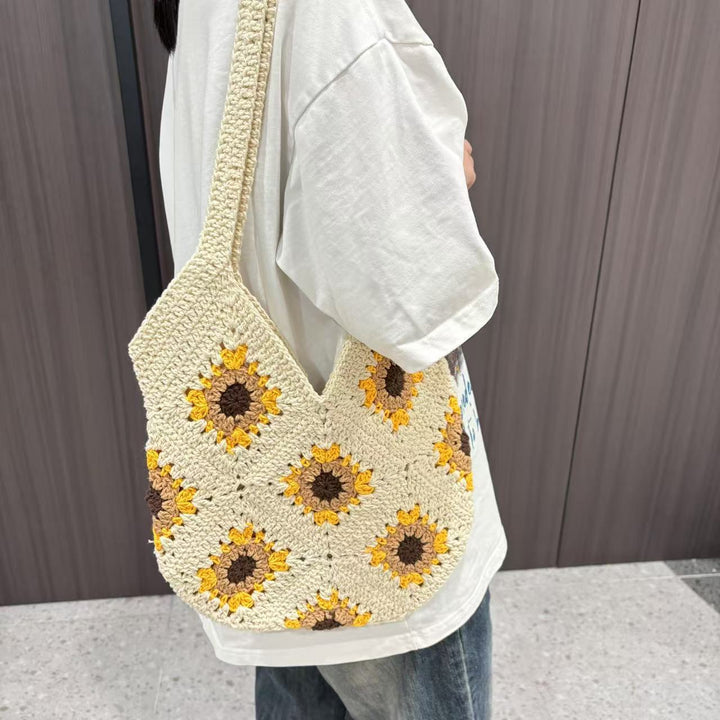 Hand-knotted shoulder bag with sunflower motif Stornfield