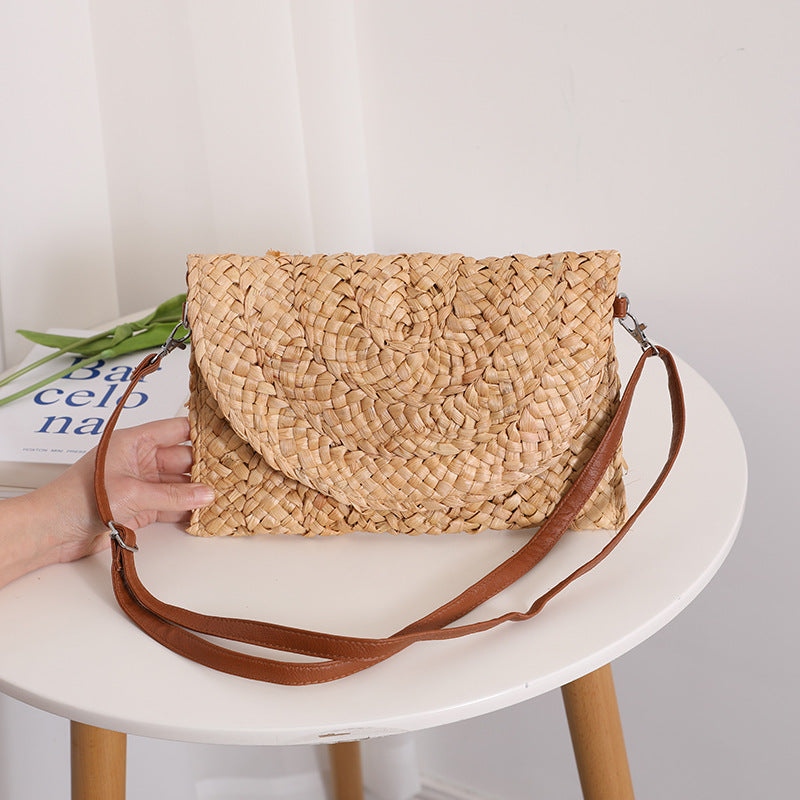 Handcrafted basket bag in elegant wave pattern Stornfield