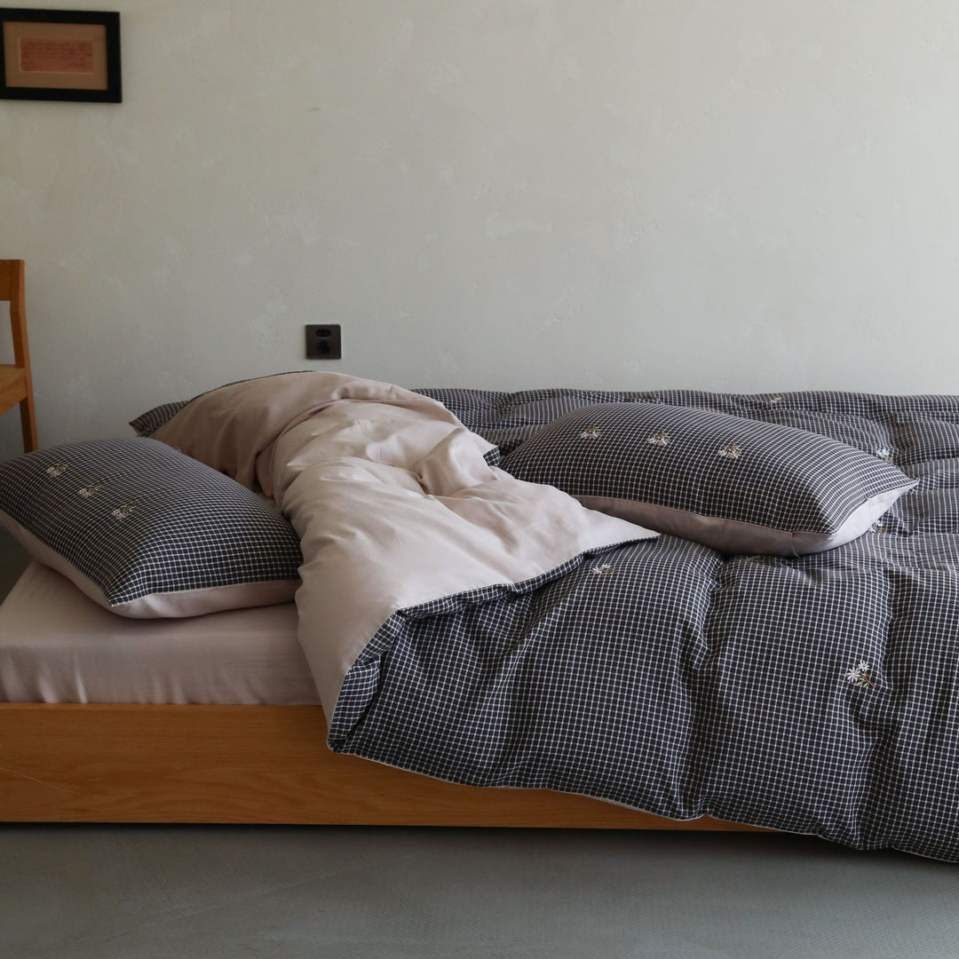 Reversible Embroidered Gingham Cotton Duvet Cover Set
