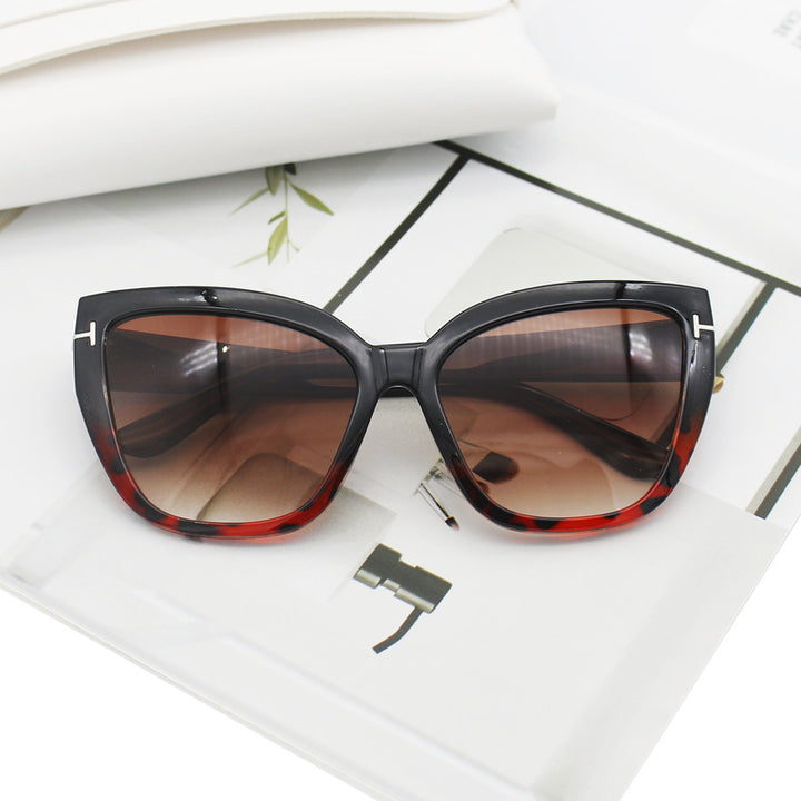Women's Cat-Eye Sunglasses with Elegant Accents Stornfield