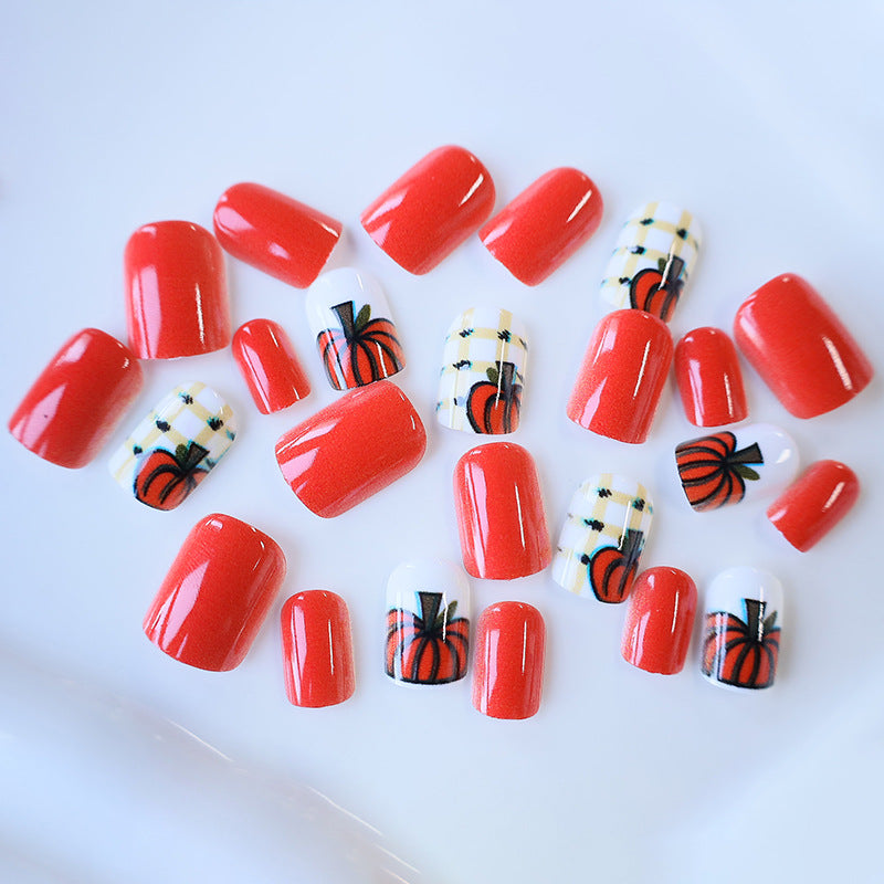 Festive Autumn-Themed Nail Art Stornfield