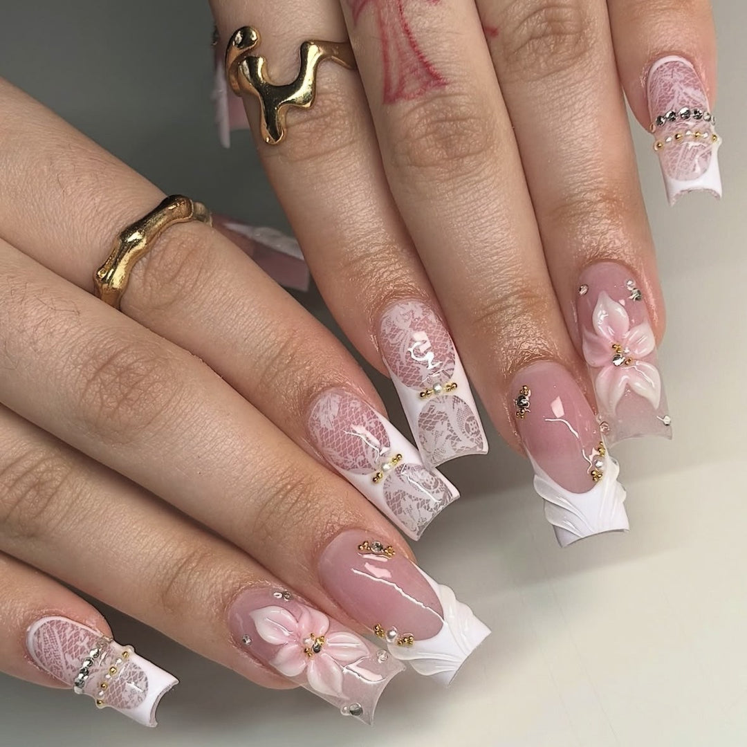 Elegant Floral Lace Design Press-On Nail Tips Stornfield