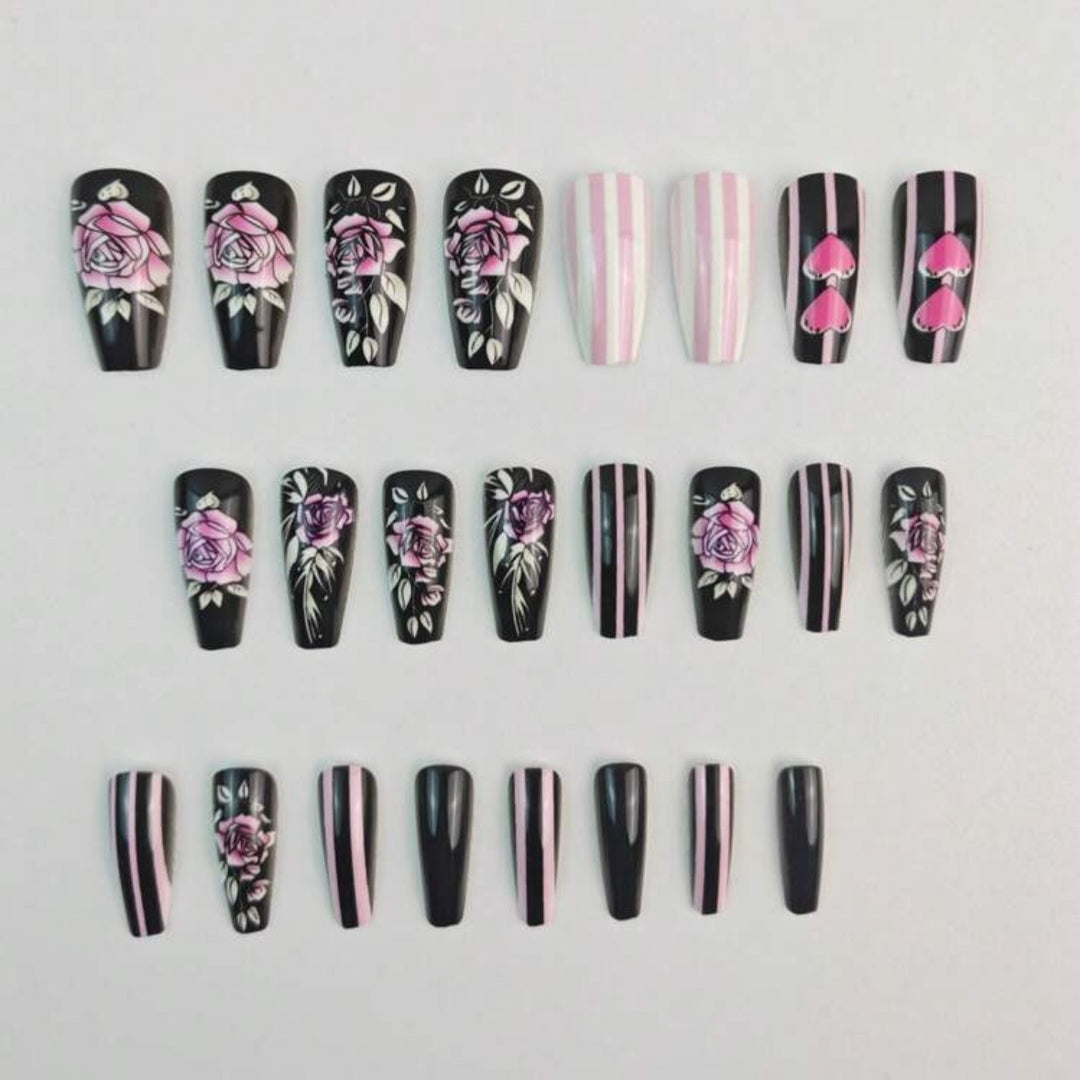 Artificial nail set with romantic rose and heart designs Stornfield