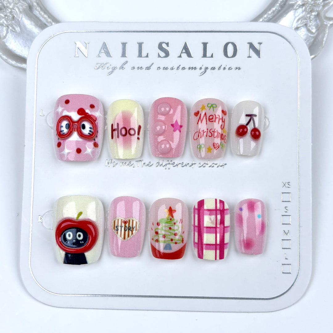 Festive Holiday-Themed Press-On Nail Set 1790745838