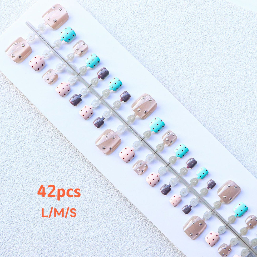 Stylish Press-On Nail Art Set