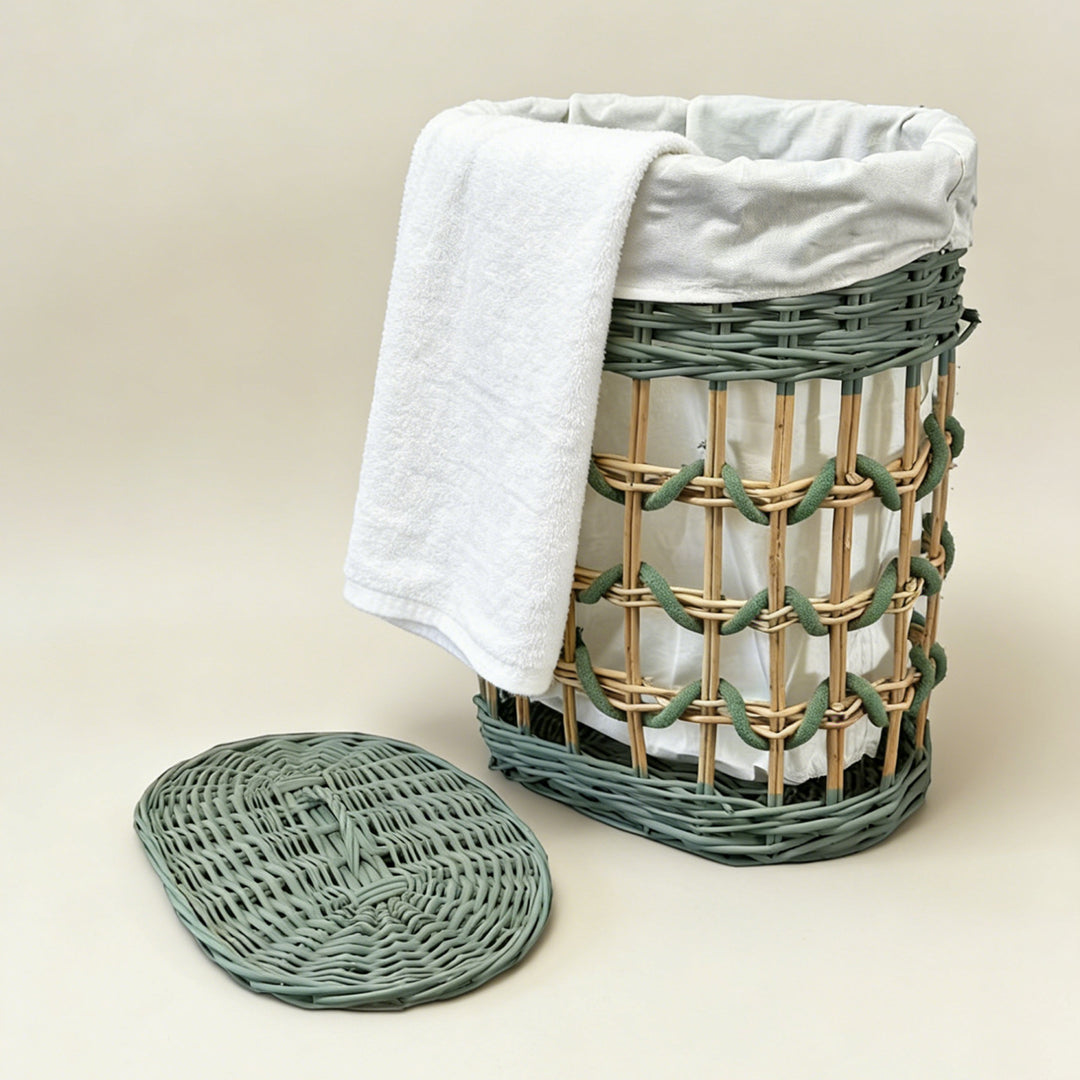 Stylish laundry basket with removable inner lining Stornfield