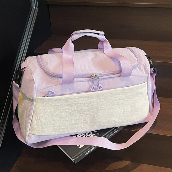 Sporty travel bag with sturdy carrying handles Stornfield