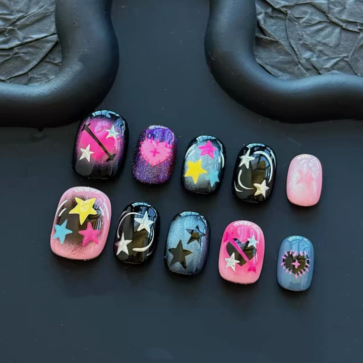 Artistic Cat-Themed Press-On Nail Art Set Stornfield