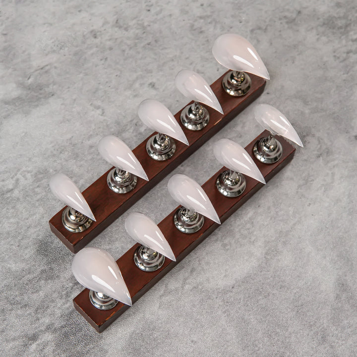 Iconic Press-on Nail Extensions