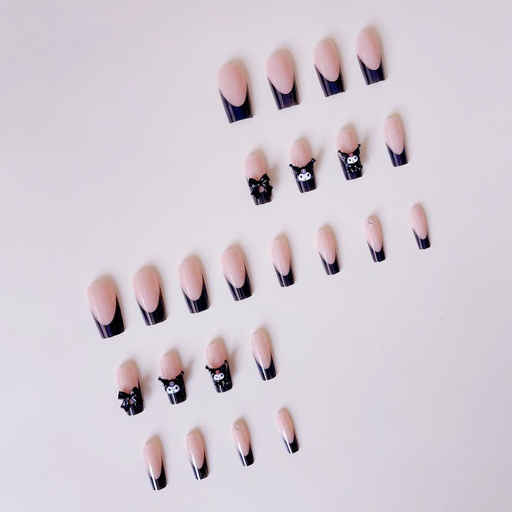 Artificial nail set with festive winter motifs and playful shiny accents Stornfield