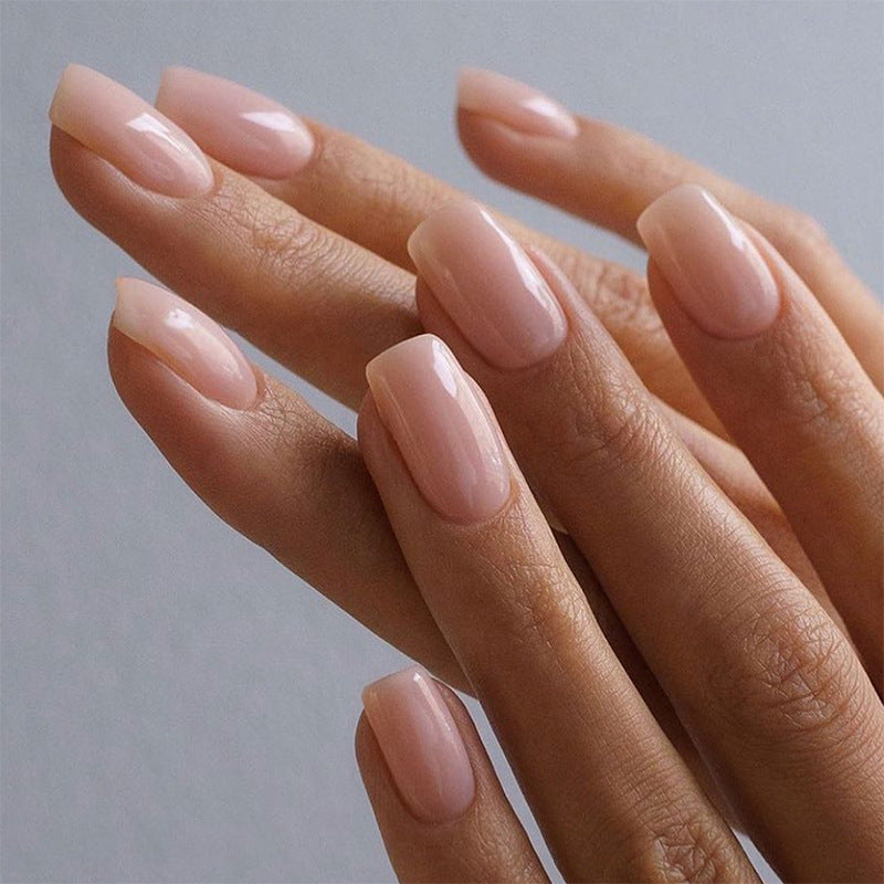 Acrylic nail set with natural finish and luxurious shine Stornfield
