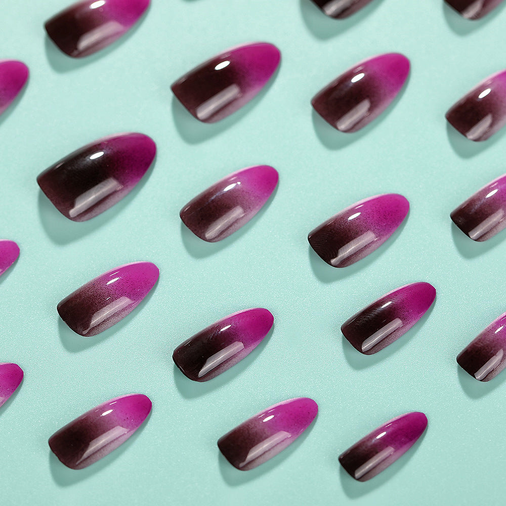 Artificial nails with modern ombre effect Stornfield