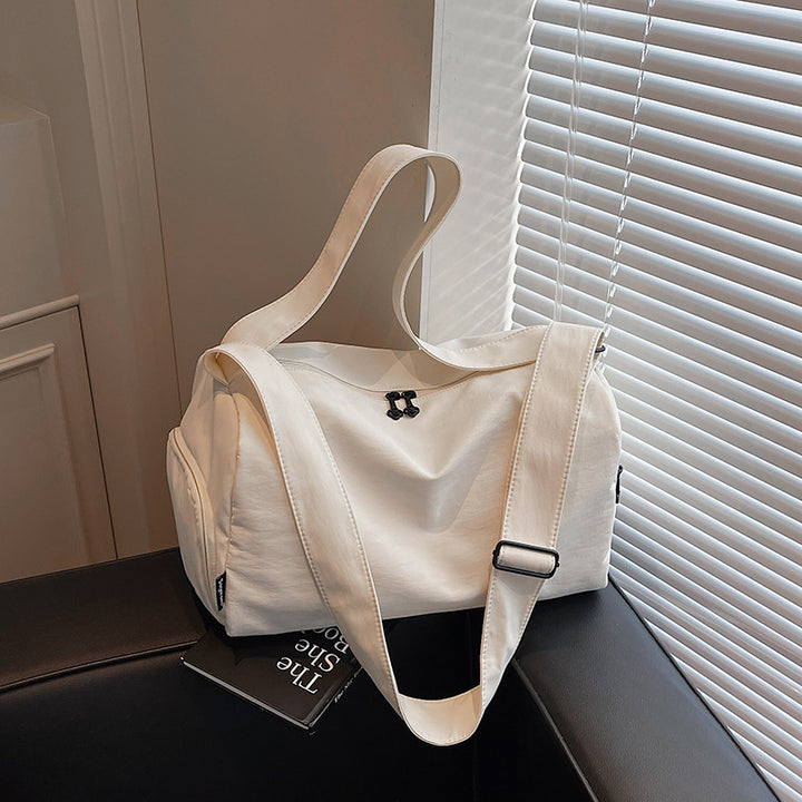 Women's Sporty and Spacious Travel Bag Stornfield