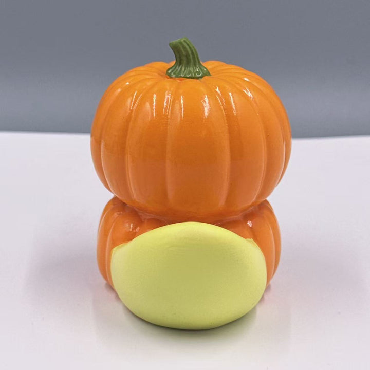 Funny rubber duck with berry pot cut Stornfield