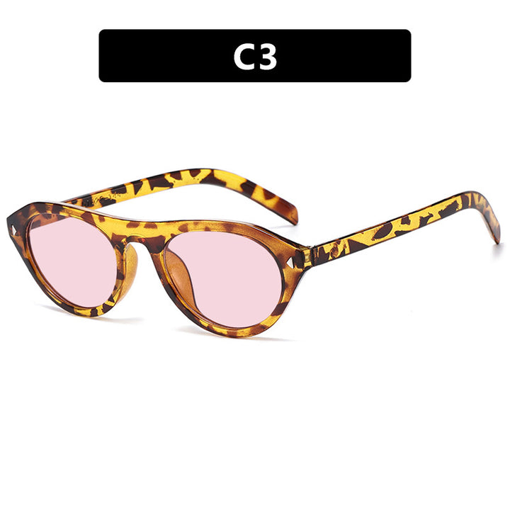 Women's fashionable sunglasses with curved frame and protective UV filter Stornfield
