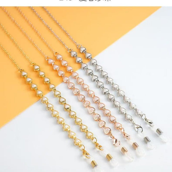 Elegant Beaded Eyewear Chain Stornfield